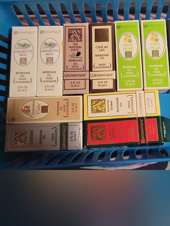 aromatiqe Other - 11 Assorted Refresher Oils - Blue